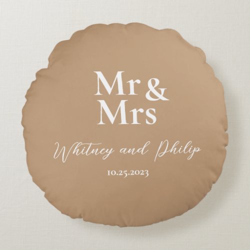 Personalized Wedding Vows Mr Mrs Burnished Bronze Round Pillow