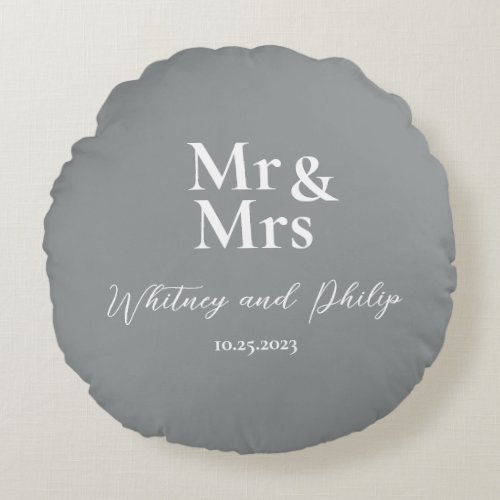 Personalized Wedding Vows Mr Mrs Dark gray Round Pillow