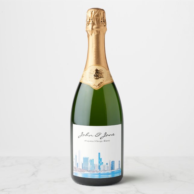 Personalized Wintery Chicago Skyline Sparkling Win Sparkling Wine Label (Front)