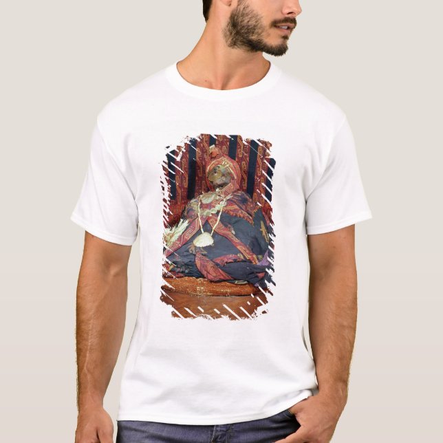 Peruvian mummy from the Paracas cemetery T-Shirt (Front)