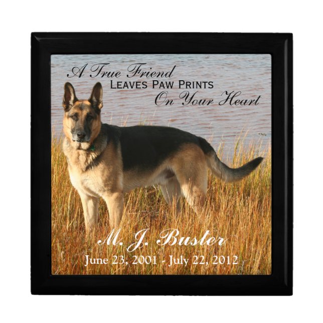 Pet Memorial Photo Memento Box (Front)