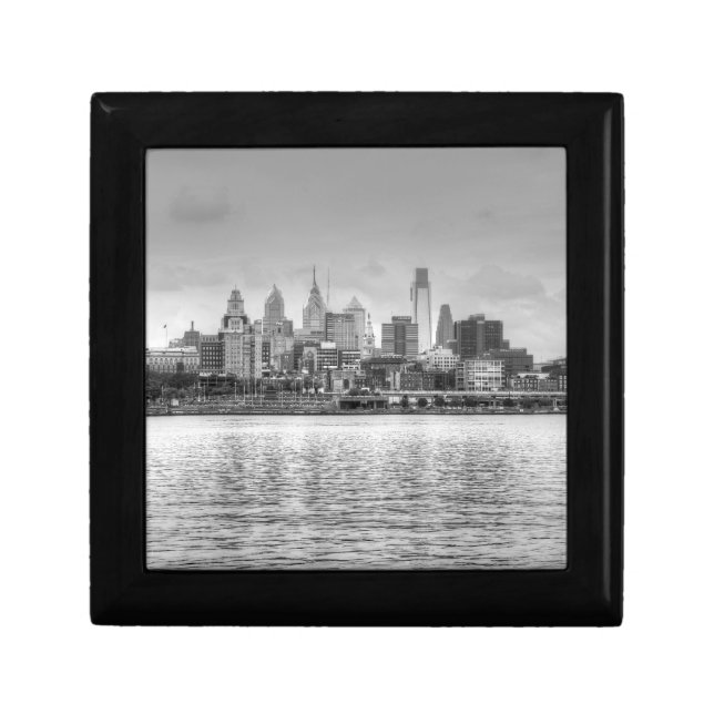 Philadelphia skyline in black and white keepsake box (Front)