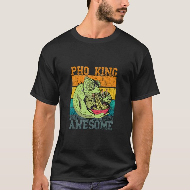 Pho King  Food Pun Iguana Pho Bowl Asian Noodle So T-Shirt (Front)