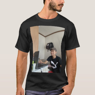 photo design it is bad and very bad ok T-Shirt
