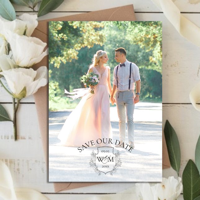 Photo Elegant Crest Monogram Save The Date (Photo Elegant Crest Monogram Save The Date)