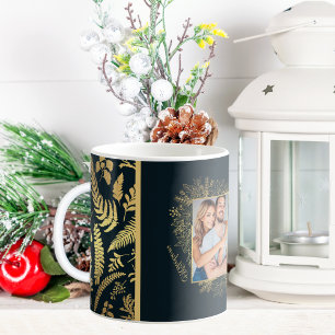Photo Elegant Green and Gold Christmas Coffee Mug