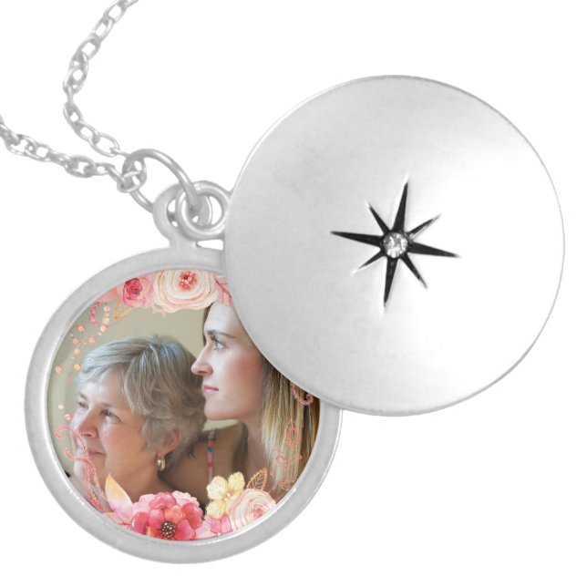 Photo Gifts For Mom Floral Wreath Locket Necklace (Front)