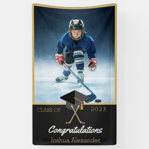 Photo Hockey player congratulation graduate Banner