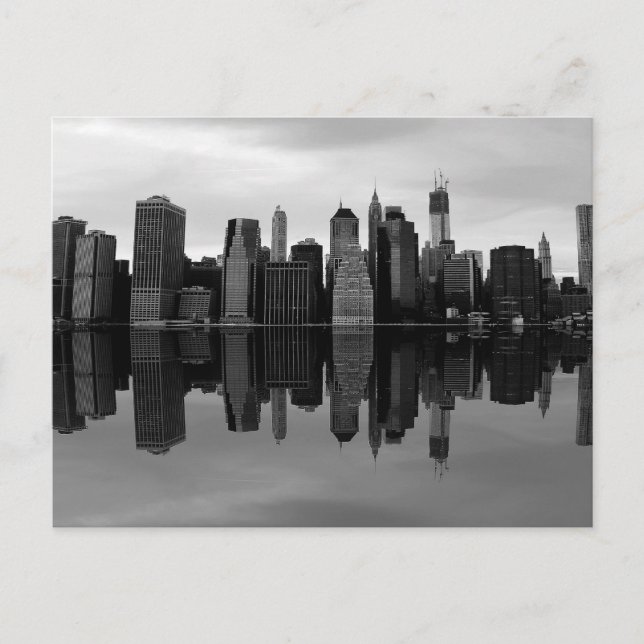 Photo of the New York City Skyline Landscape Postcard (Front)