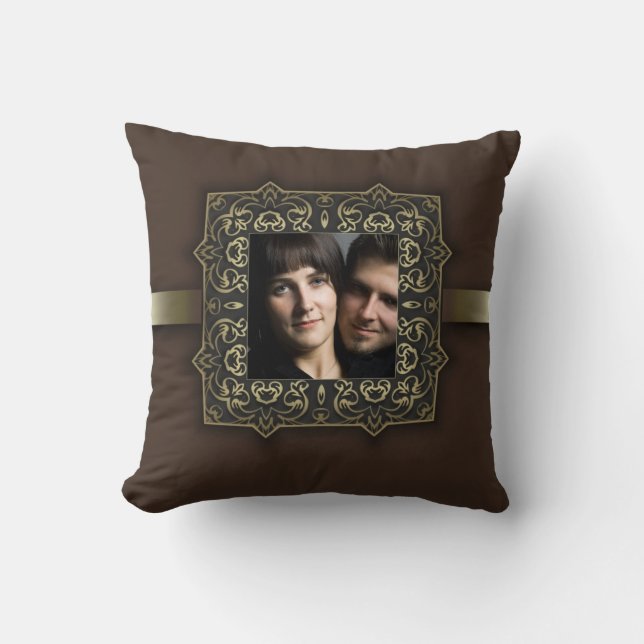 photo pillow with vintage frame (Front)