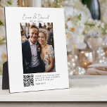 Photo QR Code Wedding  Plaque<br><div class="desc">Welcome Plaque with Couple's Name and Wedding Date, Including QR Code for Photo Gallery Celebrate your love and greet your guests in style with our customized welcome plaque ! This minimal plaque is not only an elegant decoration for your wedding, but also an interactive keepsake that engages your guests. So...</div>