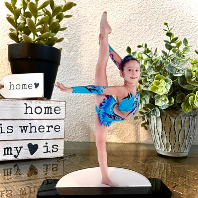 Photo Statue Sculptures turns a photo into statue (Creator Uploaded)