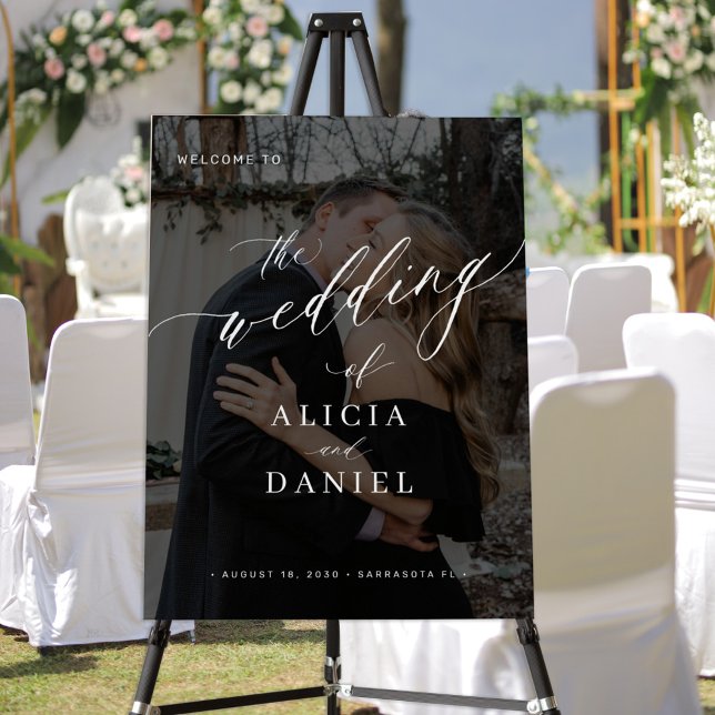 Photo the wedding of script welcome sign (Creator Uploaded)