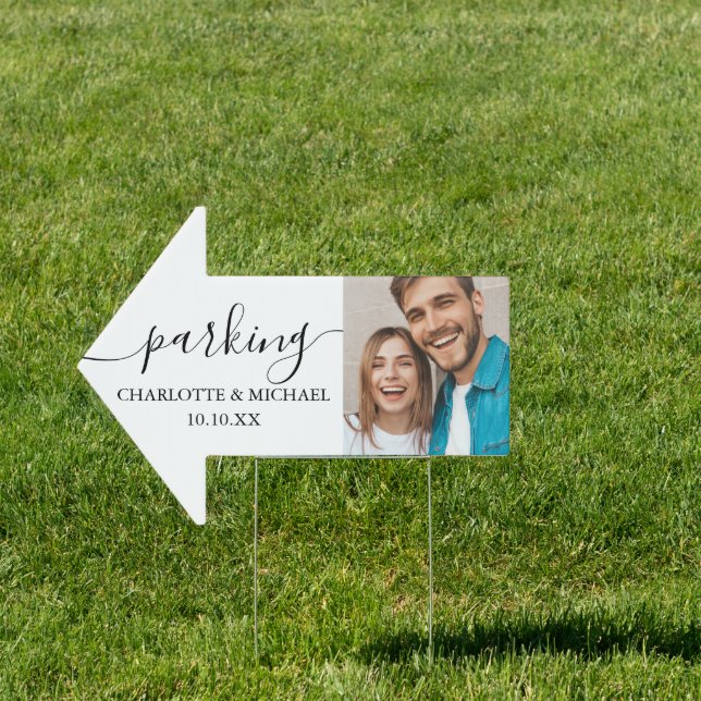 Photo Wedding Parking This Way Arrow Sign (Insitu)