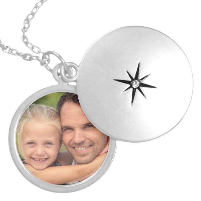 photograph locket necklace (Front)