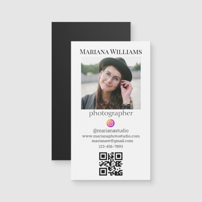 photographer photo qr code modern business magnet (Front/Back)