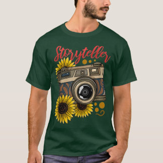Photographer photography storyteller camera gift T-Shirt