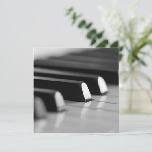 piano (Standing Front)