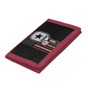 Pickleball Player - American Flag Pickleball - Pic Tri-fold Wallet