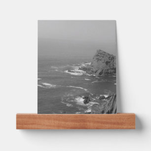 PICTURE LEDGE ART AND DESIGN STYLE