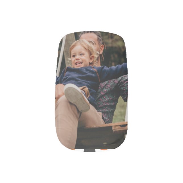 Picture-Perfect Nails: Create Custom Nail Art  (Right Thumb)