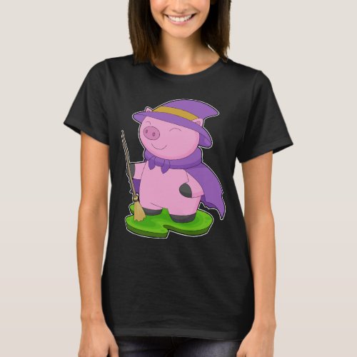 Pig Halloween Witch T_Shirt