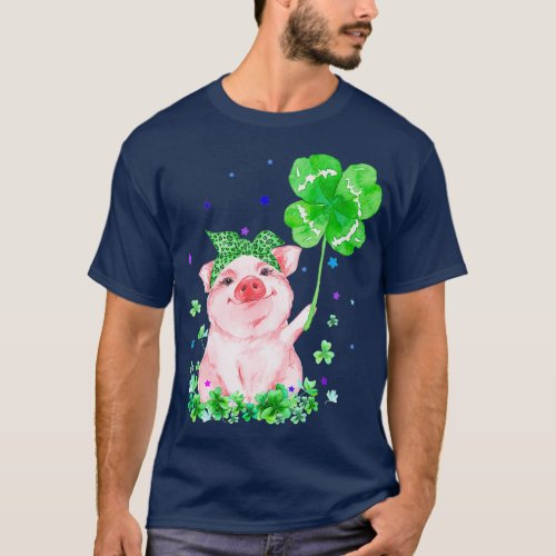 Pig Holding Shamrock Stars Cute St Patricks Day T_Shirt