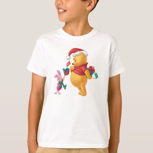 Piglet Gifting Pooh T_Shirt