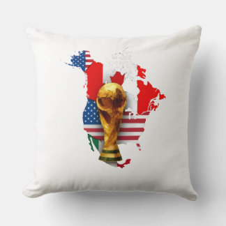 PIILOWS   3  POUFS THROW PILLOW
