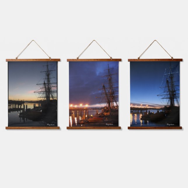 Pilgrim at dawn hanging tapestry (Triple)