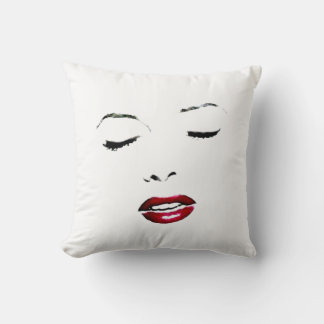 Pillow Face - Rita