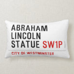 abraham lincoln statue  Pillows (Lumbar)