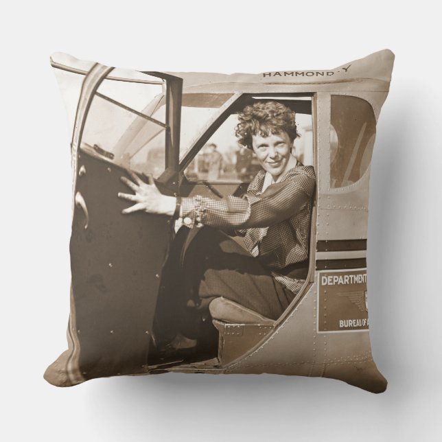 Pilot Amelia Earhart 1936 Throw Pillow (Front)