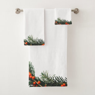 Pine Branch with Berries Bath Towel Set