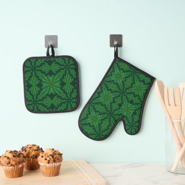 Pine Mandala Forest  Oven Mitt & Pot Holder Set (Insitu(Hanging))