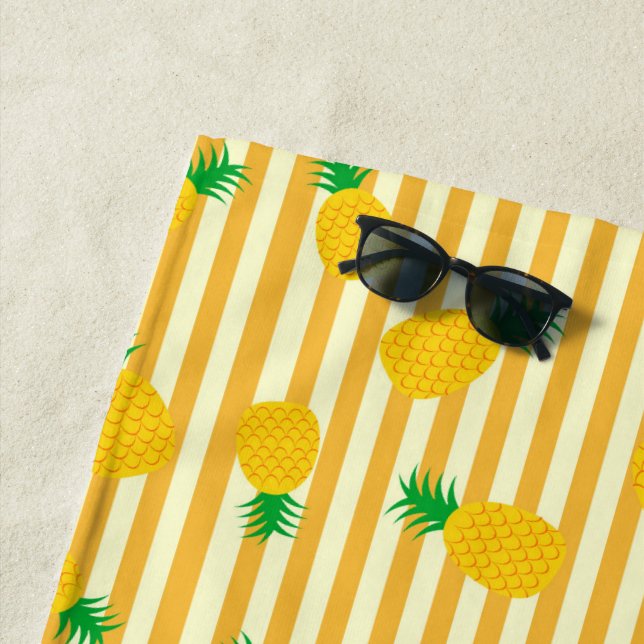 Pineapple Beach Towel (In Situ)