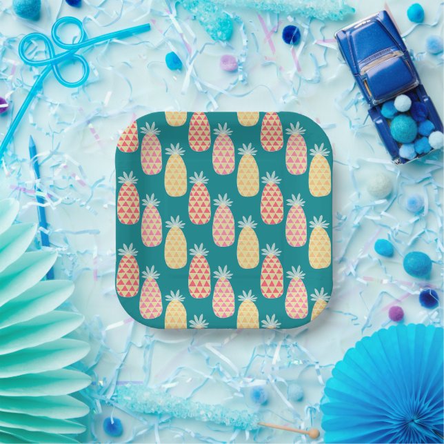 Pineapple Doodle Pattern Paper Plates (Party)