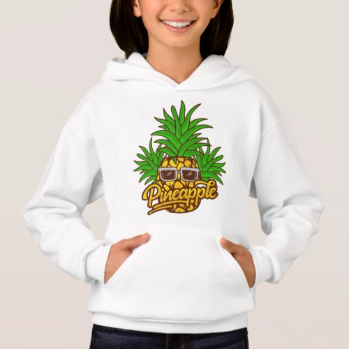 pineapple lover_pineapple wearing sunglasses hoodie
