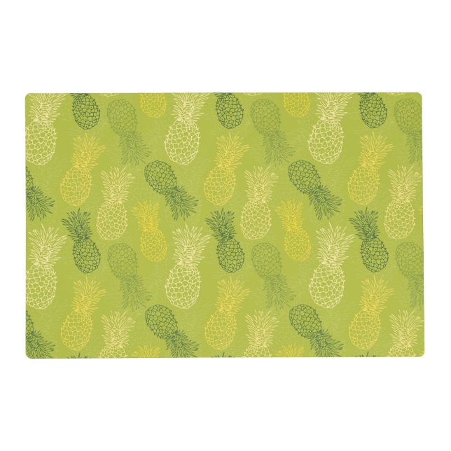Pineapple Outline Pattern on Green Placemat (Front)
