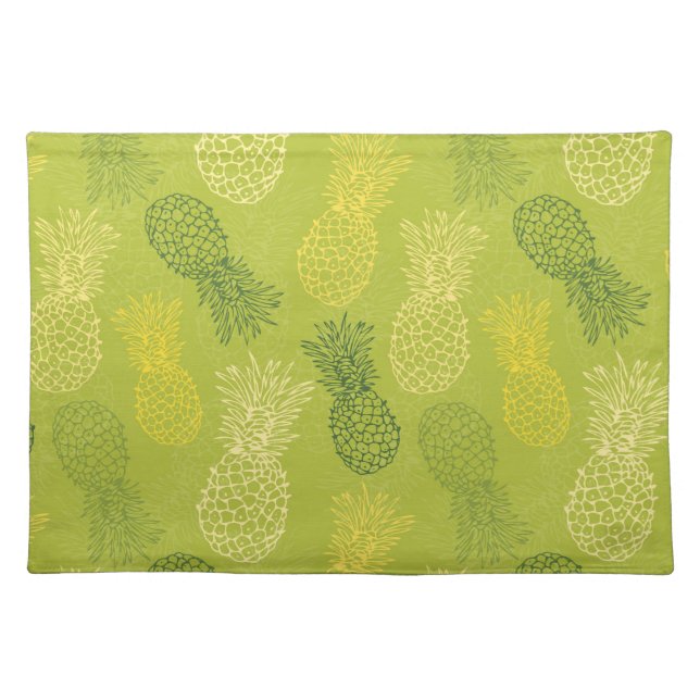 Pineapple Outline Pattern on Green Placemat (Front)