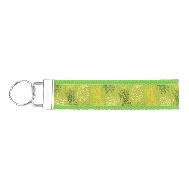 Pineapple Outline Pattern on Green Wrist Keychain (Keys on Left)