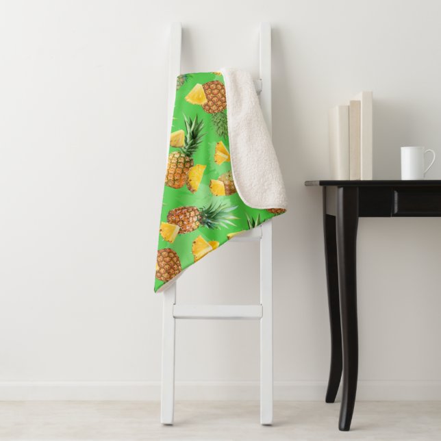 Pineapple Pattern 6 Sherpa Blanket (In Situ)