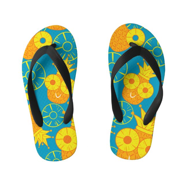 Pineapple Rings: Doodle Cartoon Vintage. Kid's Flip Flops (Footbed)