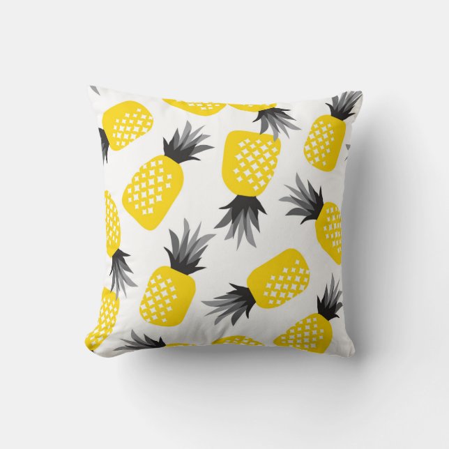 Pineapple Texture, Vintage Summer Pattern. Throw Pillow (Front)