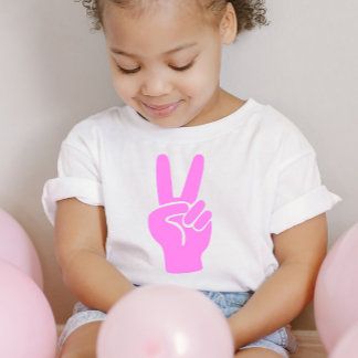 Pink 2nd Birthday Peace Out Sign Two Fingers  Toddler T-shirt