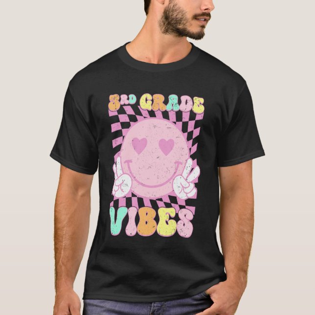 Pink 3rd Grade Vibes Smile Face Back To School Thi T-Shirt (Front)