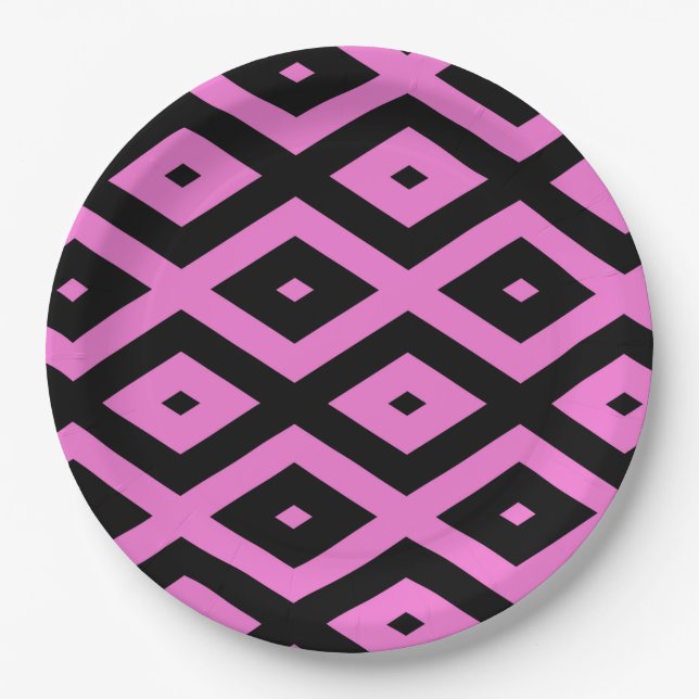Pink and black diamond pattern paper plates (Front)