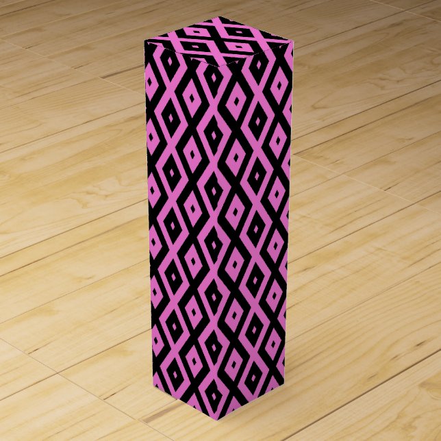 Pink and black diamond pattern wine box (Front)
