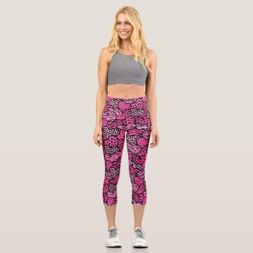 Pink and black girly animal print hearts wallet capri leggings