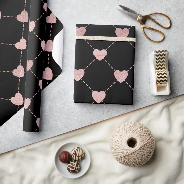 Pink and Black Heart Pattern Wrapping Paper (Crafts)
